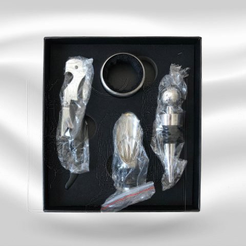 Wine Accessories Gift Set