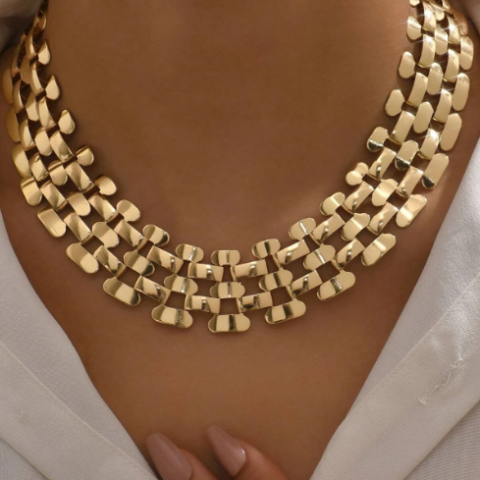 Exaggerated Gold Chain Collar Necklace